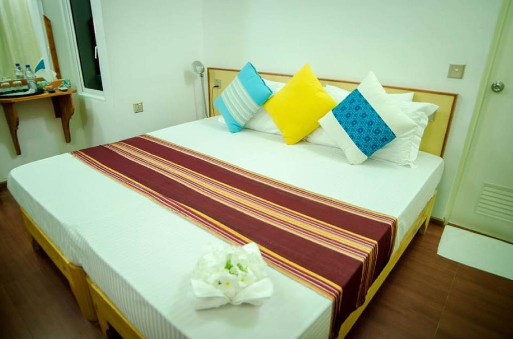 Ci-Ritorno View Hotel остров Маафуши Екстериор снимка