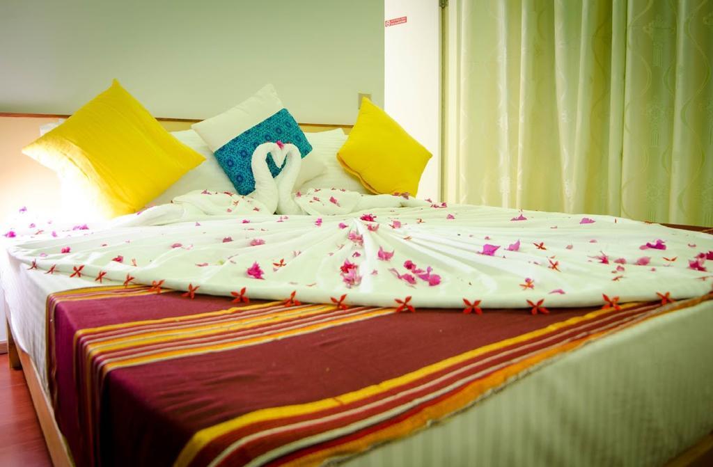 Ci-Ritorno View Hotel остров Маафуши Екстериор снимка