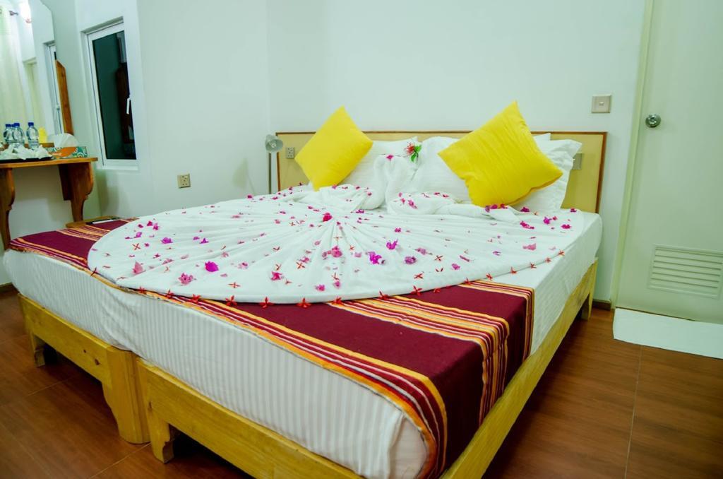Ci-Ritorno View Hotel остров Маафуши Екстериор снимка